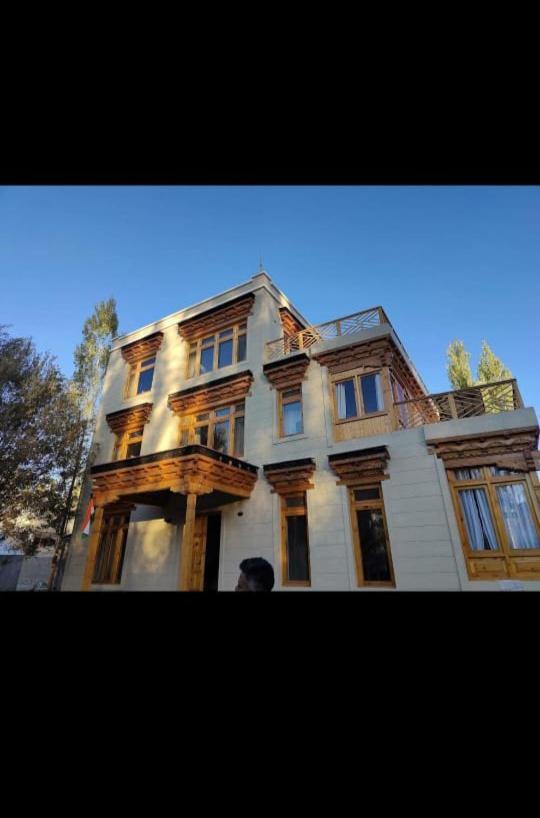 Hotel Sindhu Residency She Zewnętrze zdjęcie